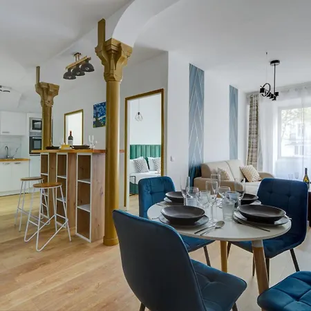 Bluestay 300 - Superb In Apartment *
