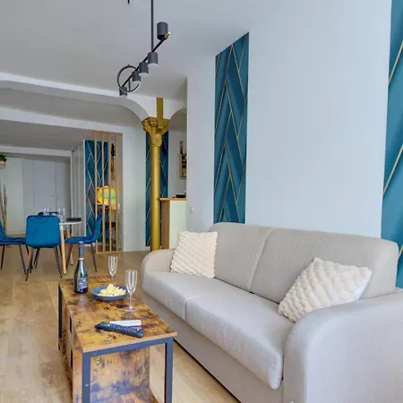 Bluestay 300 - Superb In Paris